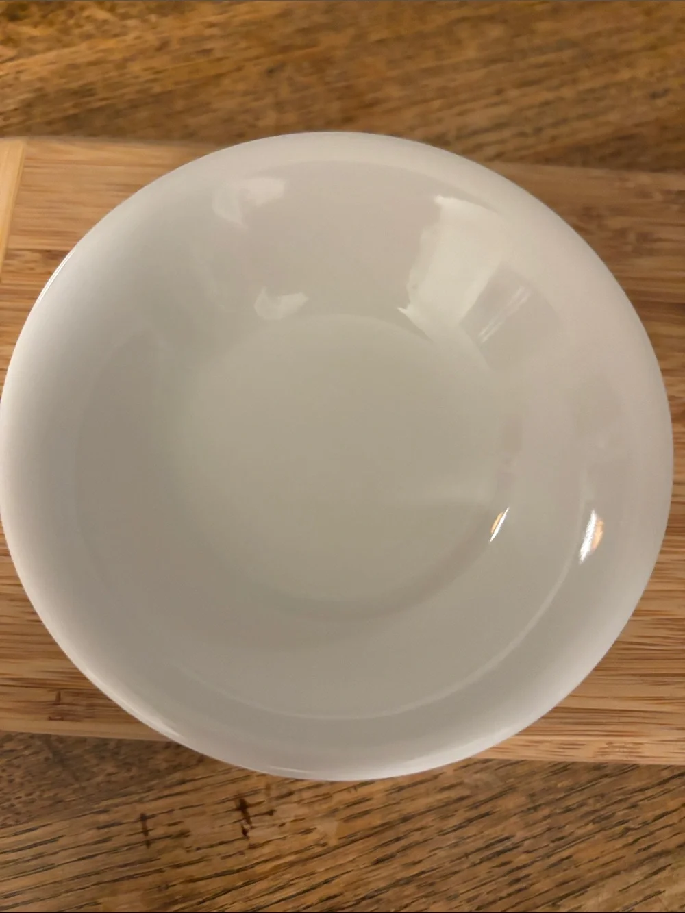 Iti Restaurant White 4 piece Ceramic Bowl Set. Vintage Date Feb. 2004